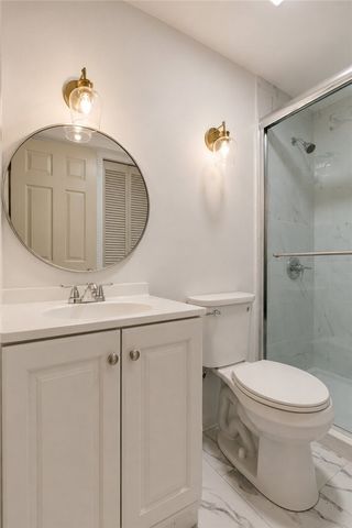 750 Washington Rd 307, Mt Lebanon, PA 15228