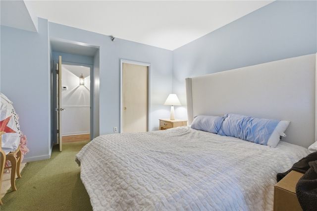 750 Washington Rd 307, Mt Lebanon, PA 15228