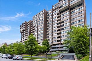 750 Washington Rd 307, Mt Lebanon, PA 15228