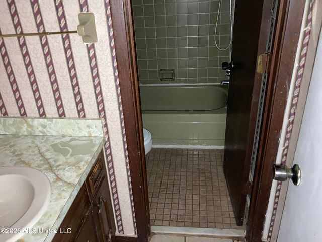 120 Richview Place, Jackson, MS 39206
