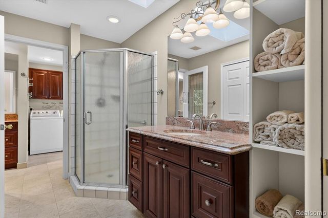 12664 Lashbrook Lane, Brighton, MI 48114