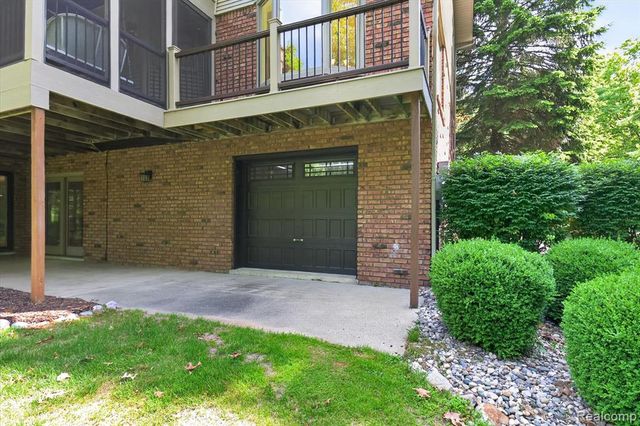 12664 Lashbrook Lane, Brighton, MI 48114