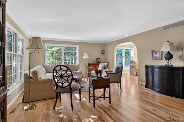 12664 Lashbrook Lane, Brighton, MI 48114