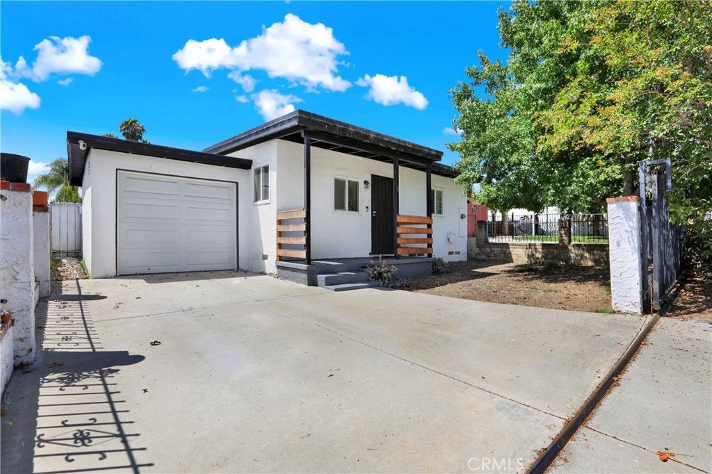 334 W California Avenue, Vista, CA 92083 — exterior