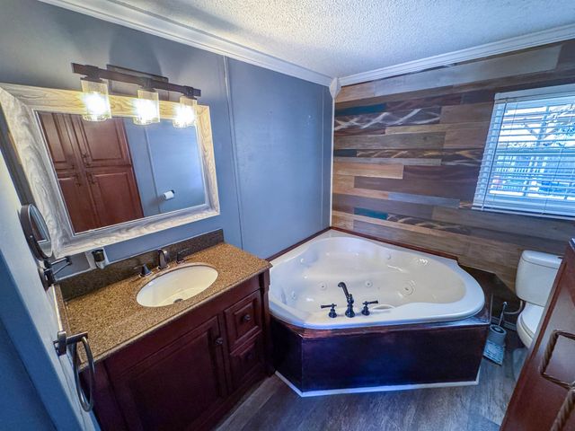 605 Noble, Waskom, TX 75692