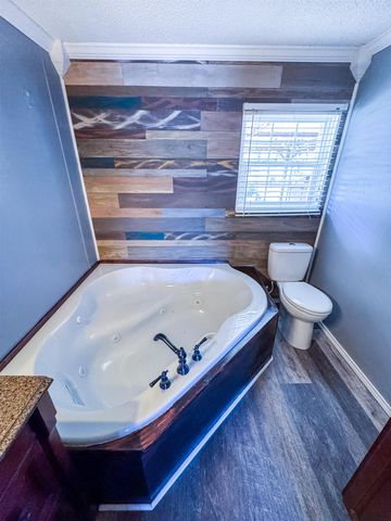 605 Noble, Waskom, TX 75692