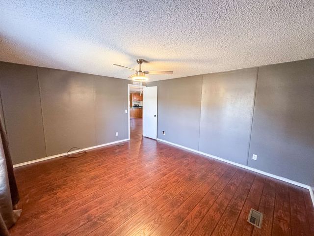 605 Noble, Waskom, TX 75692