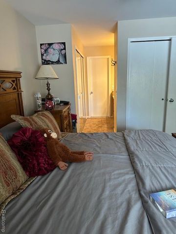 1634 Fielding Drive N, Rochester Hills, MI 48307