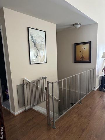 1634 Fielding Drive N, Rochester Hills, MI 48307