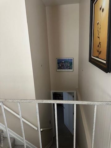 1634 Fielding Drive N, Rochester Hills, MI 48307