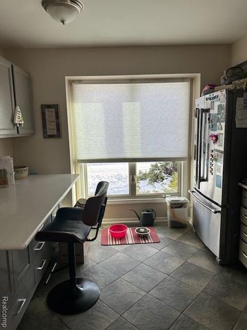 1634 Fielding Drive N, Rochester Hills, MI 48307