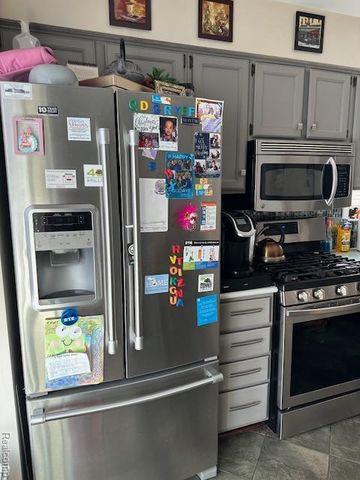 1634 Fielding Drive N, Rochester Hills, MI 48307