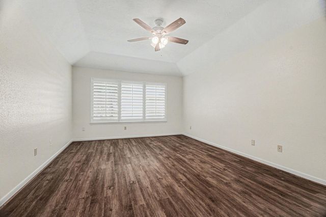 16422 Willingham Way, Houston, TX 77095