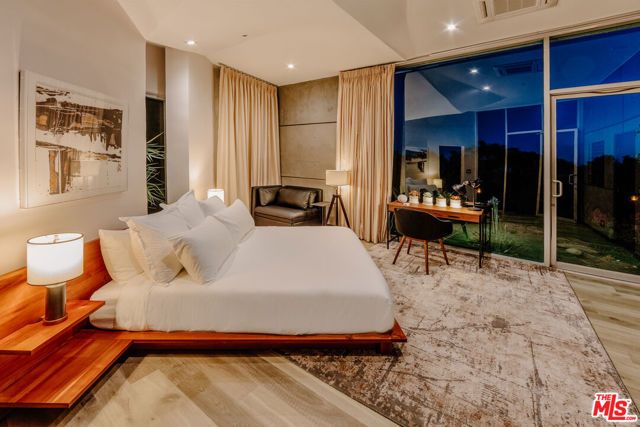 2050 Rambla Pacifico Street, Malibu, CA 90265