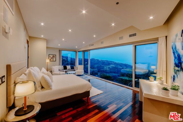 2050 Rambla Pacifico Street, Malibu, CA 90265