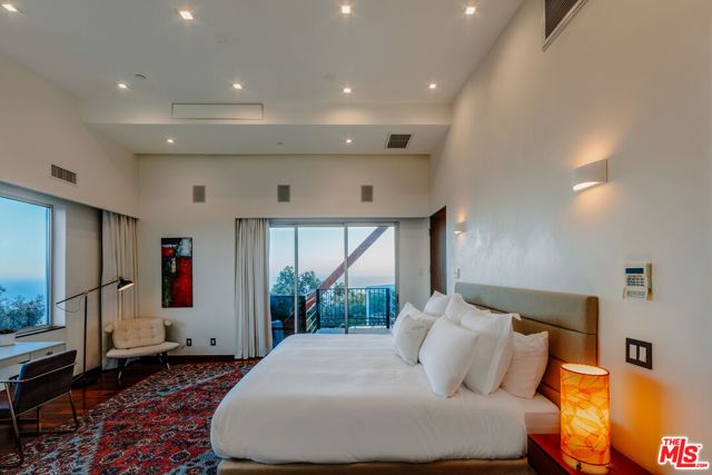 2050 Rambla Pacifico Street, Malibu, CA 90265