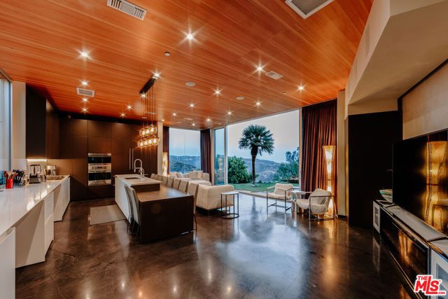 2050 Rambla Pacifico Street, Malibu, CA 90265