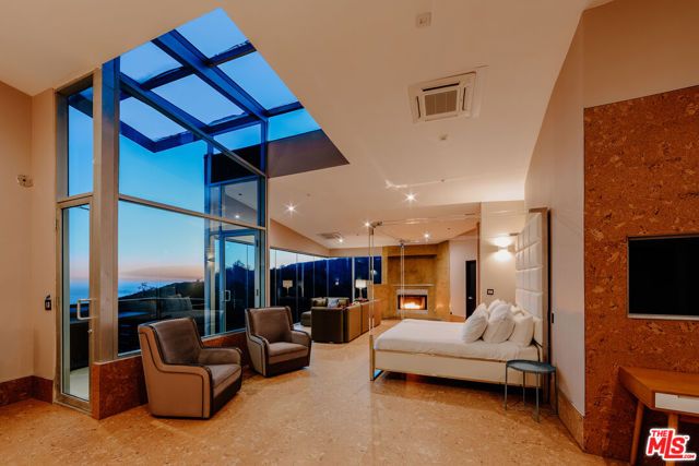 2050 Rambla Pacifico Street, Malibu, CA 90265