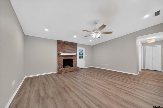 913 Christopher Drive, Whitehouse, TX 75791