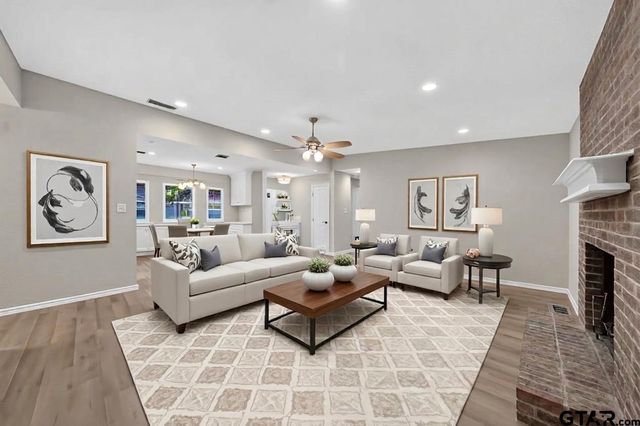 913 Christopher Drive, Whitehouse, TX 75791