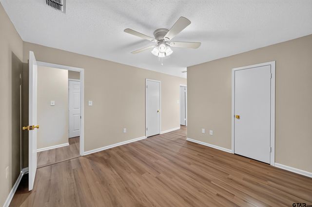 913 Christopher Drive, Whitehouse, TX 75791