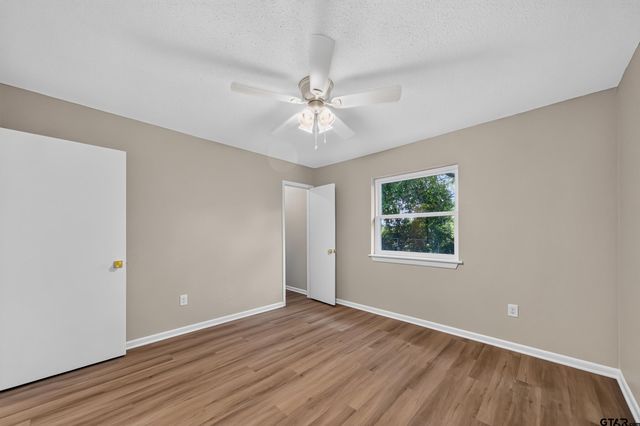 913 Christopher Drive, Whitehouse, TX 75791