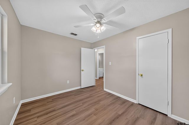 913 Christopher Drive, Whitehouse, TX 75791