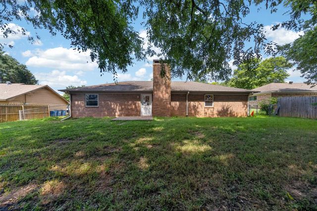 913 Christopher Drive, Whitehouse, TX 75791
