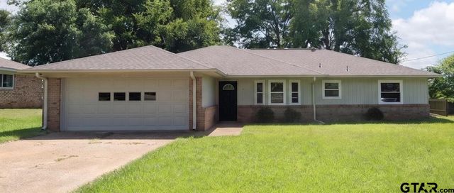 913 Christopher Drive, Whitehouse, TX 75791