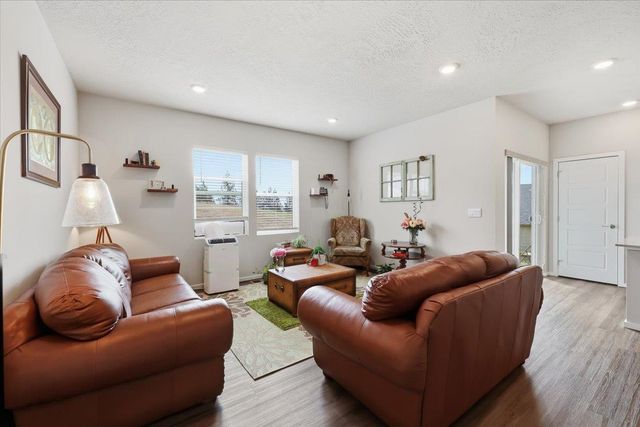 8115 S Avery Rd, Cheney, WA 99004