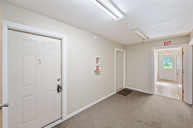 217 NW College Avenue, Ankeny, IA 50023