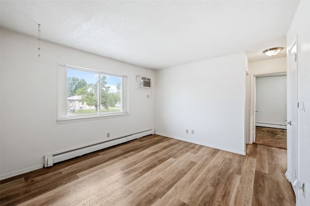 217 NW College Avenue, Ankeny, IA 50023