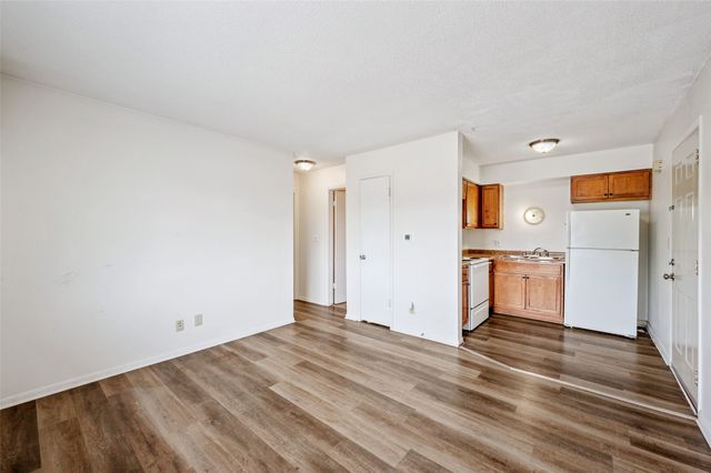 217 NW College Avenue, Ankeny, IA 50023