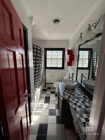 3717 N Claridge Road, Mobile, AL 36608