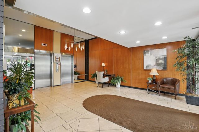 810 Matson Place, Cincinnati, OH 45204