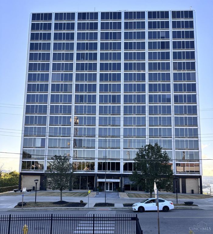 810 Matson Place, Cincinnati, OH 45204