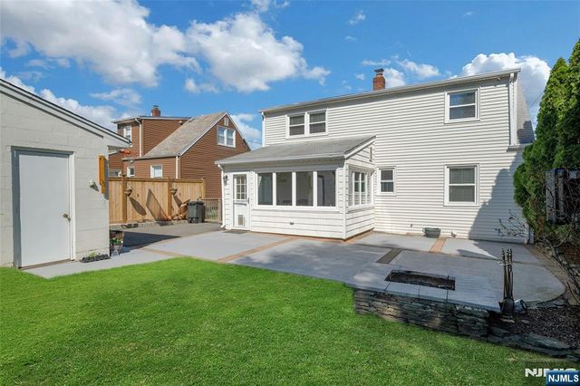 76 Farmingdale Avenue, Bloomfield, NJ 07003