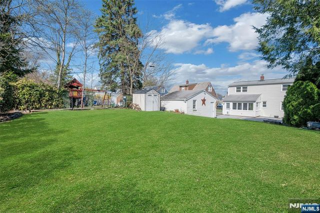 76 Farmingdale Avenue, Bloomfield, NJ 07003