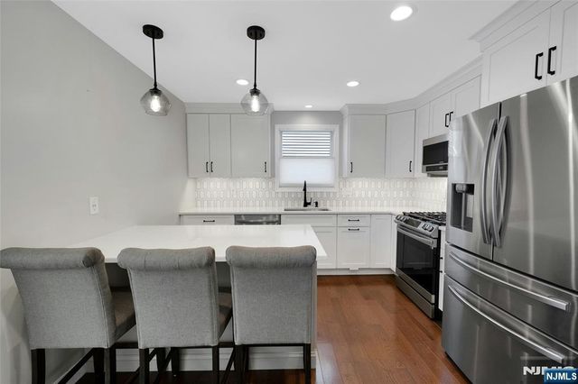 76 Farmingdale Avenue, Bloomfield, NJ 07003