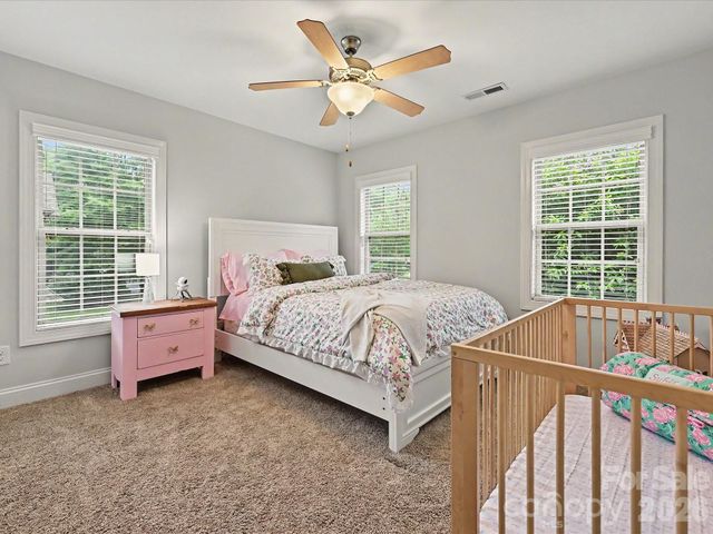 9643 Hampton Oaks Lane, Charlotte, NC 28270