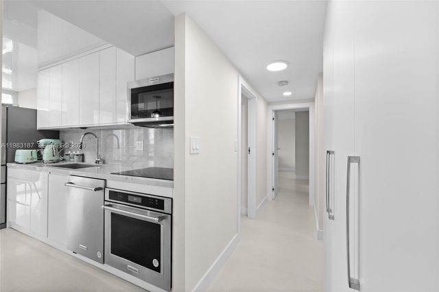 230 S 174th Street 2202, Sunny Isles Beach, FL 33160
