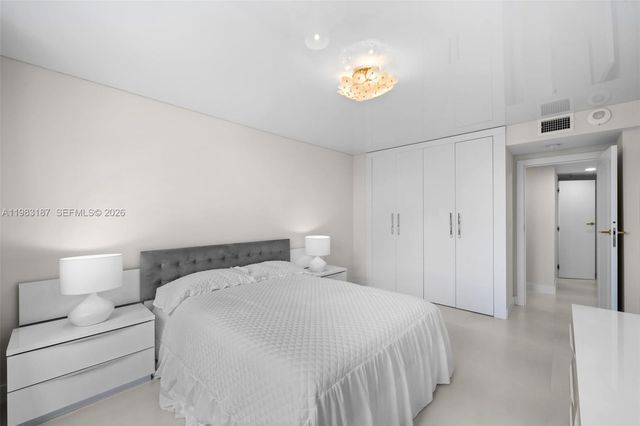 230 S 174th Street 2202, Sunny Isles Beach, FL 33160