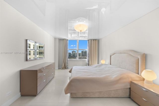 230 S 174th Street 2202, Sunny Isles Beach, FL 33160