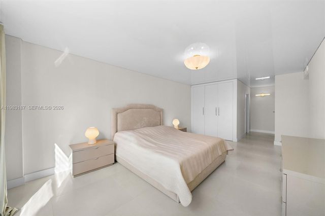 230 S 174th Street 2202, Sunny Isles Beach, FL 33160