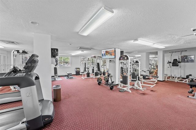 230 S 174th Street 2202, Sunny Isles Beach, FL 33160