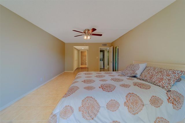 1480 GULF BOULEVARD 201, Clearwater Beach, FL 33767