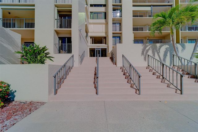 1480 GULF BOULEVARD 201, Clearwater Beach, FL 33767