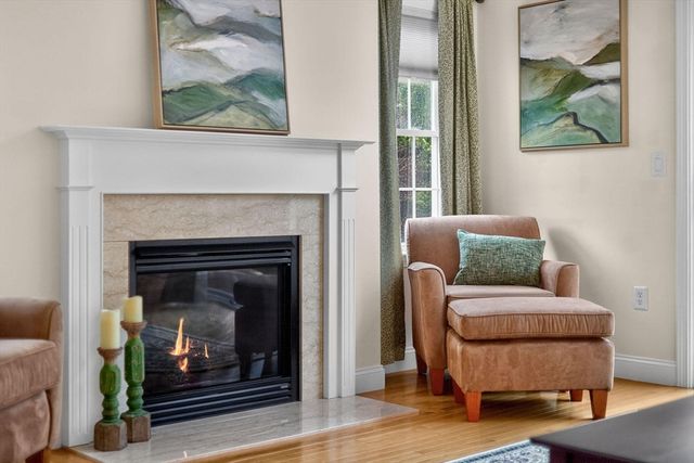 5 Blue Meadow Ct 5, Bourne, MA 02532