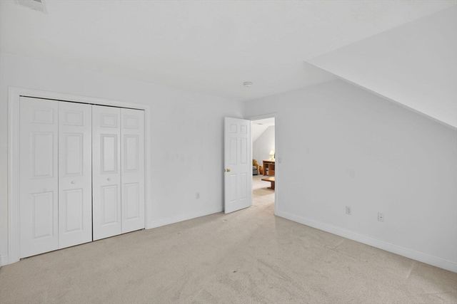 5 Blue Meadow Ct 5, Bourne, MA 02532