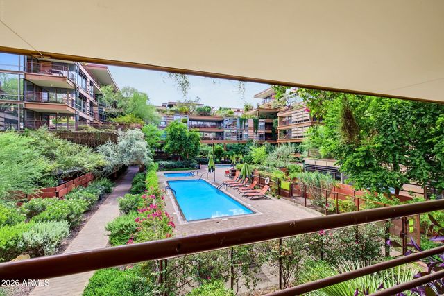 7161 E RANCHO VISTA Drive 2004, Scottsdale, AZ 85251